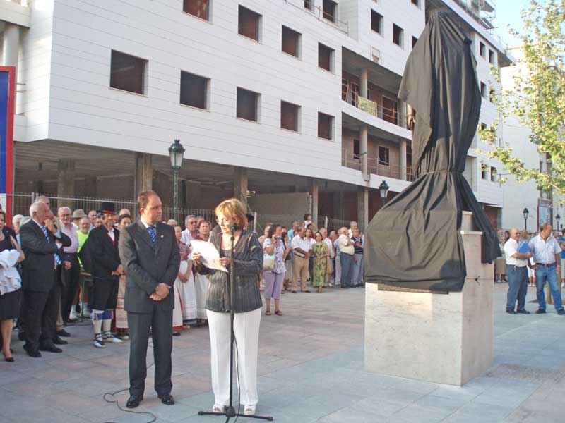 Inauguraci&oacute;n del monumento a Jos&eacute; L&acute;hotellerie y los bilbilitanos que lucharon en la Guerra de la Indepedencia durante 1808 a 1814