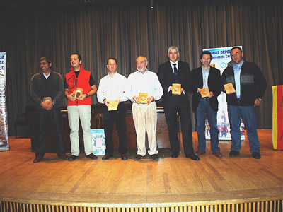 Reprentantes de clubes y deportistas premiados.